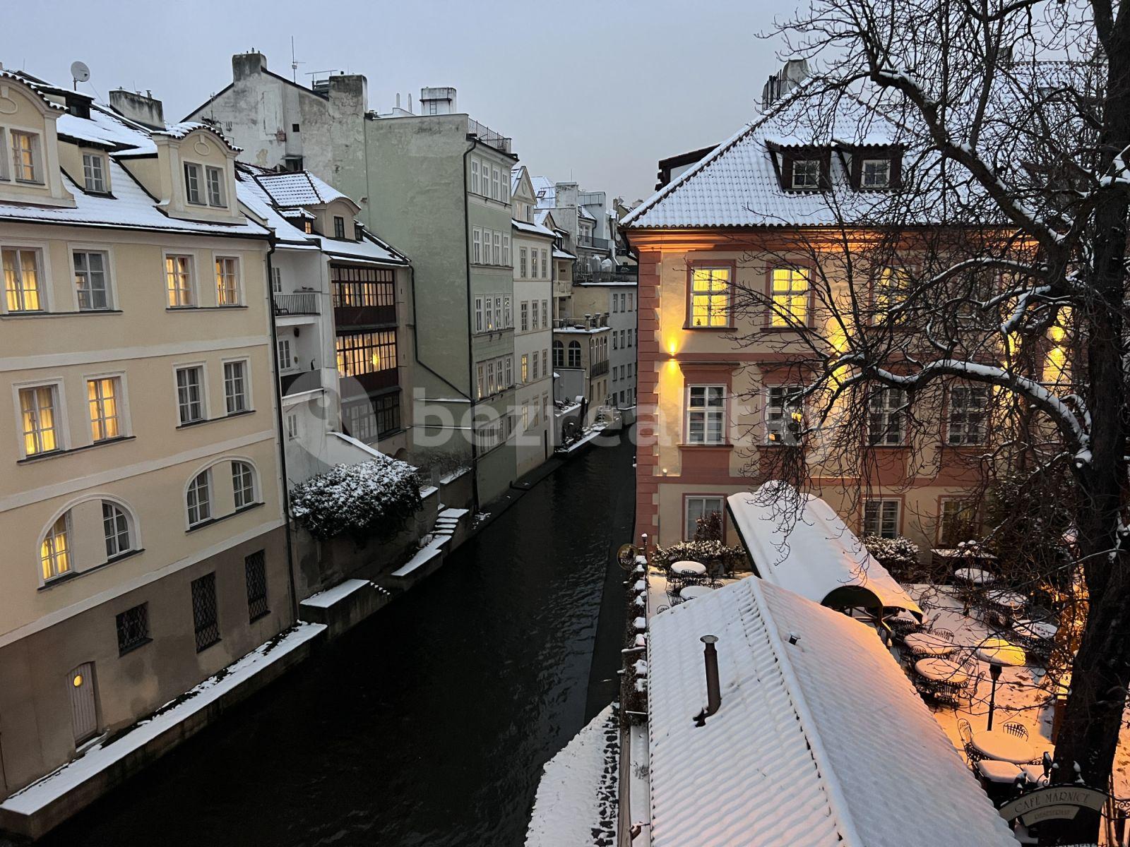 Prenájom bytu 2-izbový 40 m², Mostecká, Praha, Praha