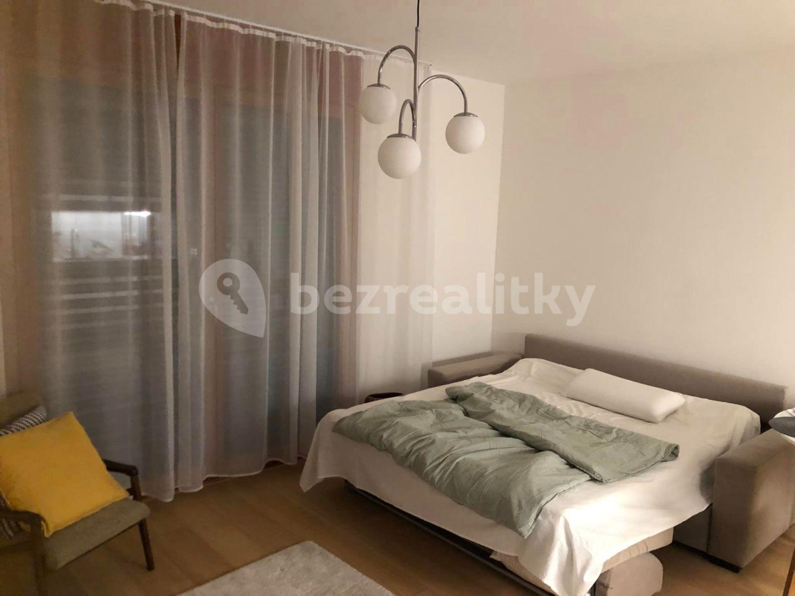 Prenájom bytu 1-izbový 37 m², Vorařská, Praha, Praha