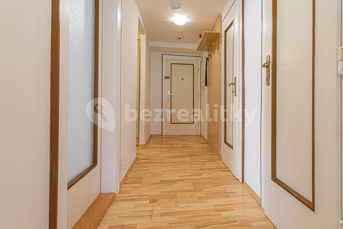 Prenájom bytu 2-izbový 50 m², U Obecního dvora, Praha, Praha