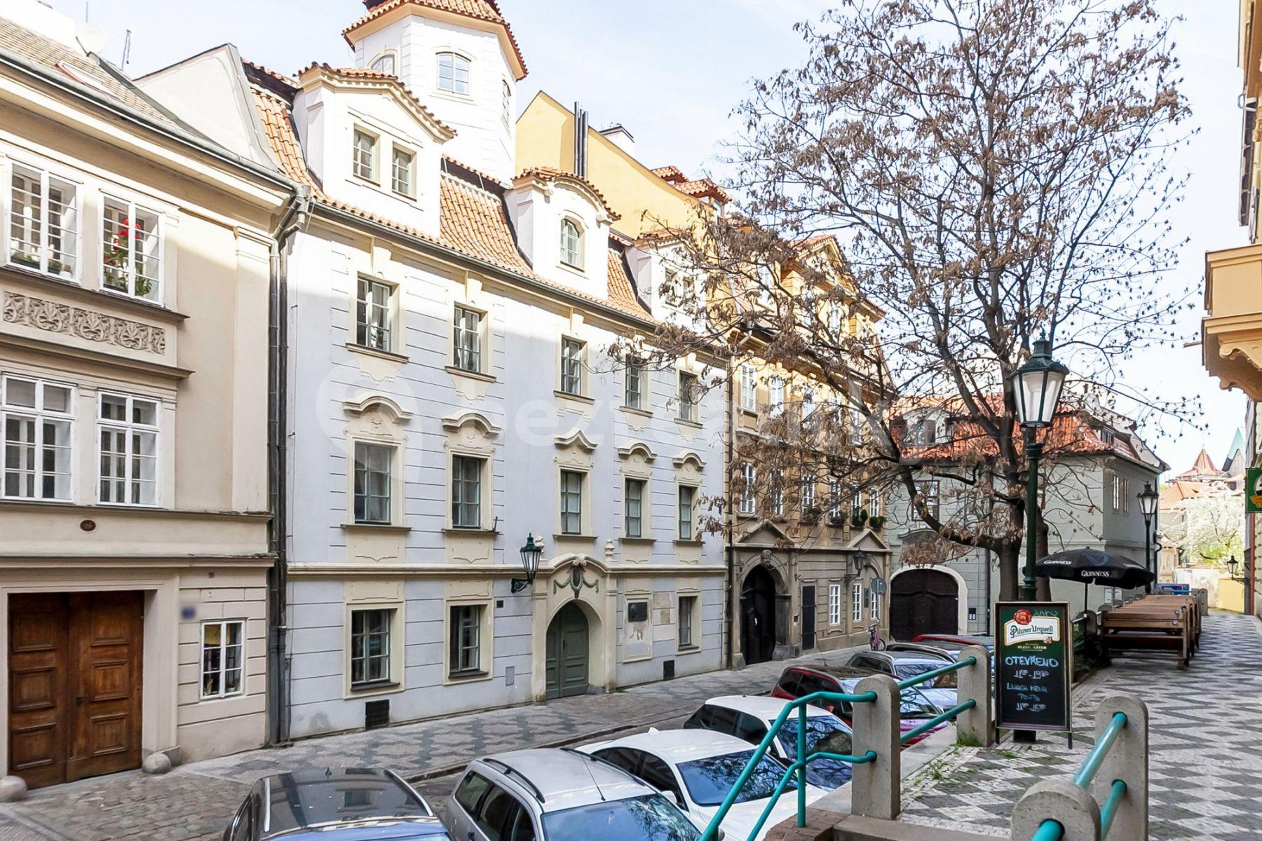 Prenájom bytu 2-izbový 50 m², U Obecního dvora, Praha, Praha