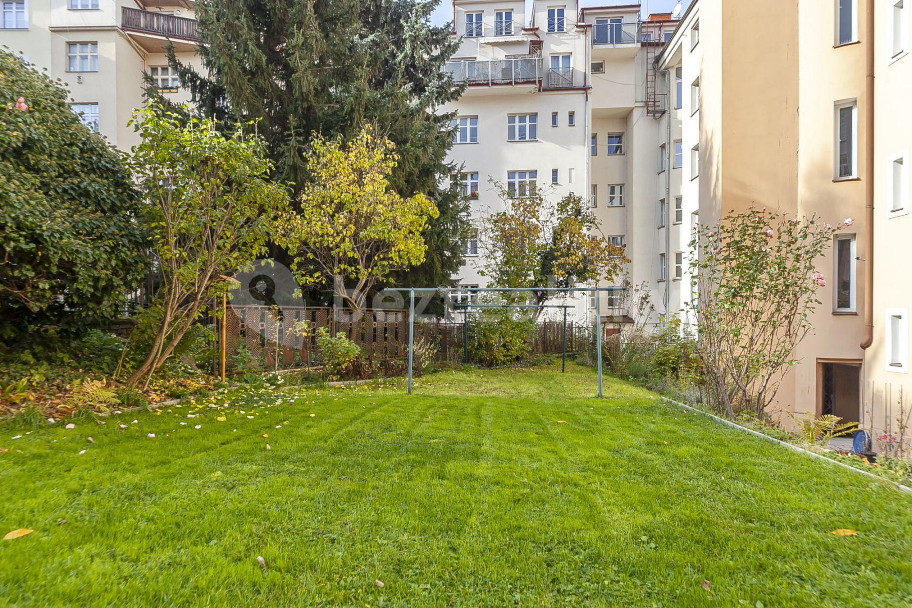 Prenájom bytu 2-izbový 55 m², Parléřova, Praha, Praha