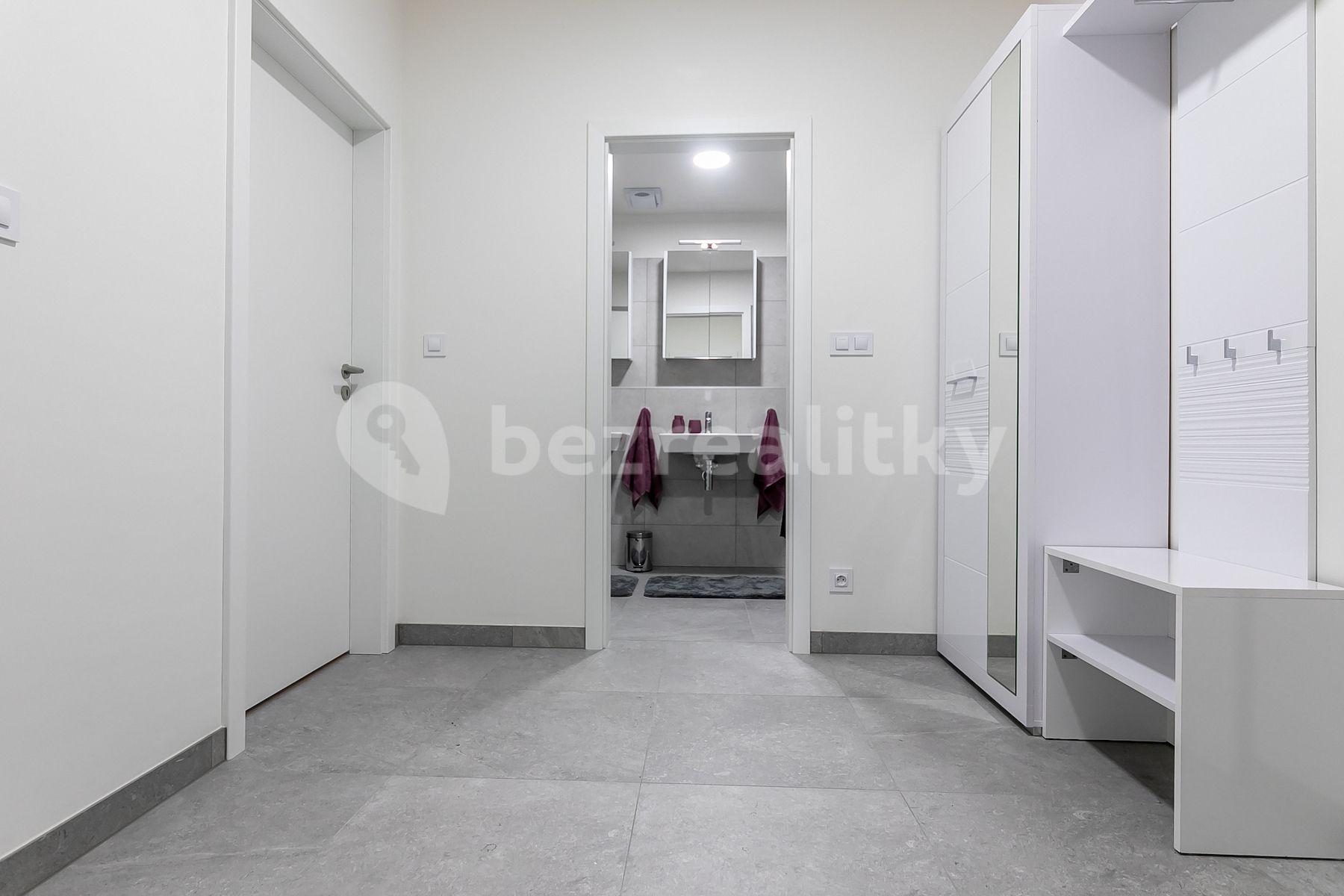 Predaj bytu 2-izbový 58 m², Choceradská, Praha, Praha