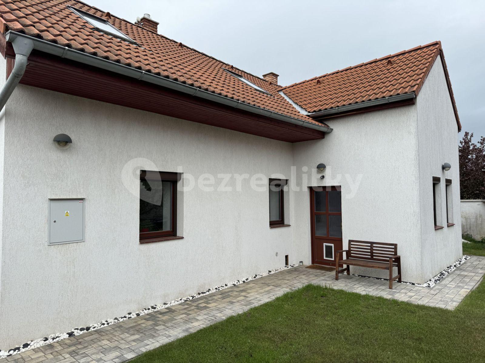 Prenájom bytu 2-izbový 108 m², Vraňany, Vraňany, Středočeský kraj