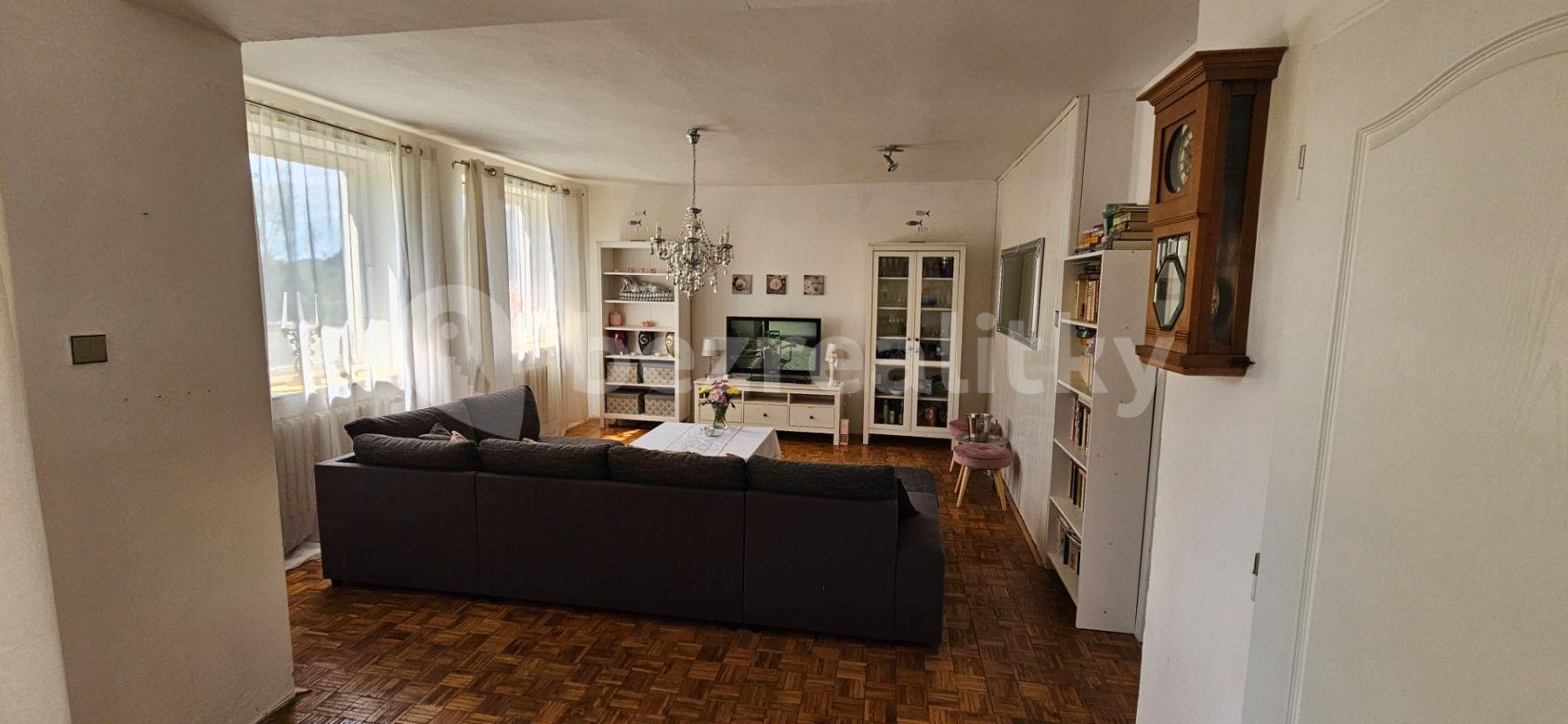 Predaj domu 204 m², pozemek 342 m², Javorová, Cheb, Karlovarský kraj