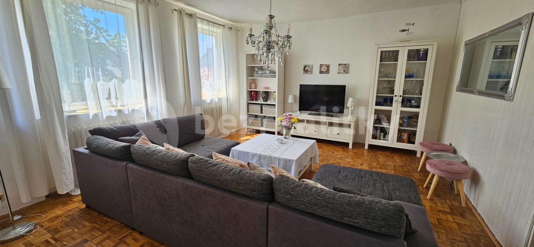 Predaj domu 204 m², pozemek 342 m², Javorová, Cheb, Karlovarský kraj