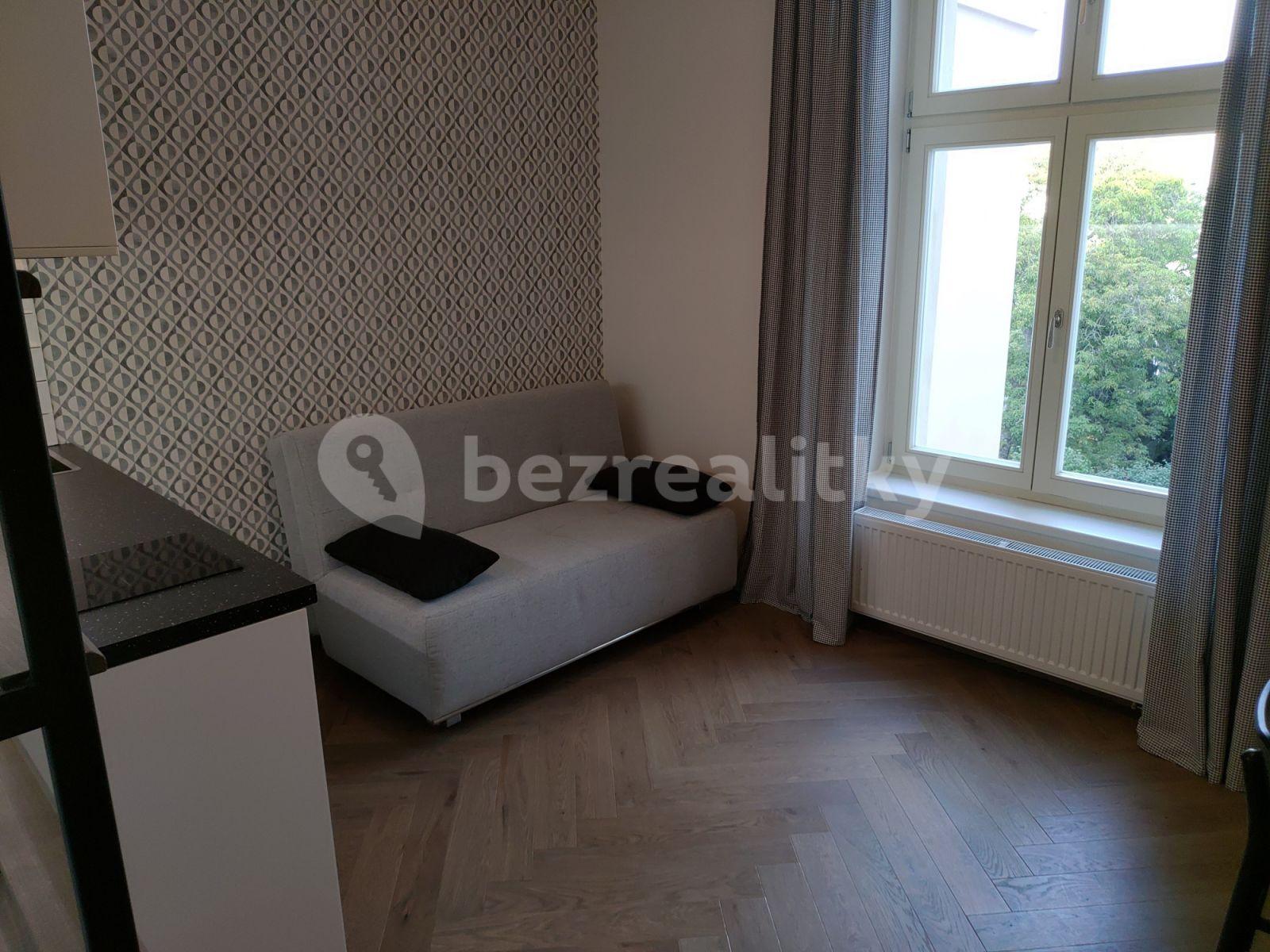 Prenájom bytu 1-izbový 25 m², Lípová, Praha, Praha