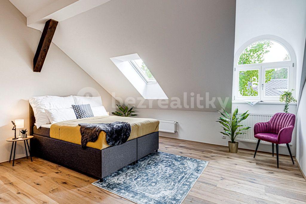 Prenájom bytu 1-izbový 34 m², Kaizlovy sady, Praha, Praha