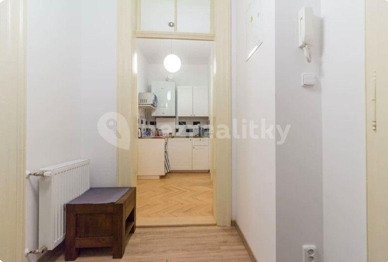 Prenájom bytu 3-izbový 90 m², Blanická, Praha, Praha