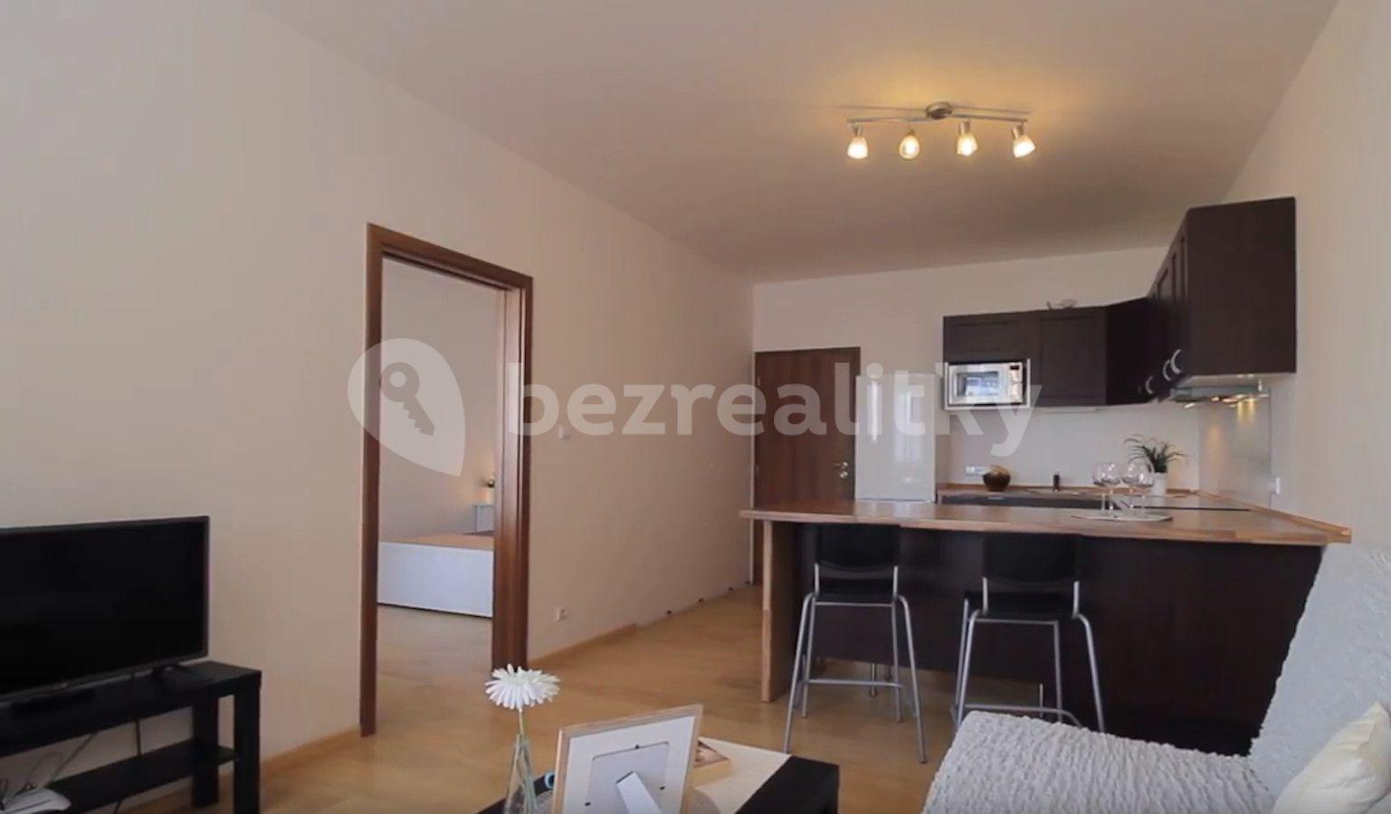 Prenájom bytu 2-izbový 60 m², Zakšínská, Praha, Praha