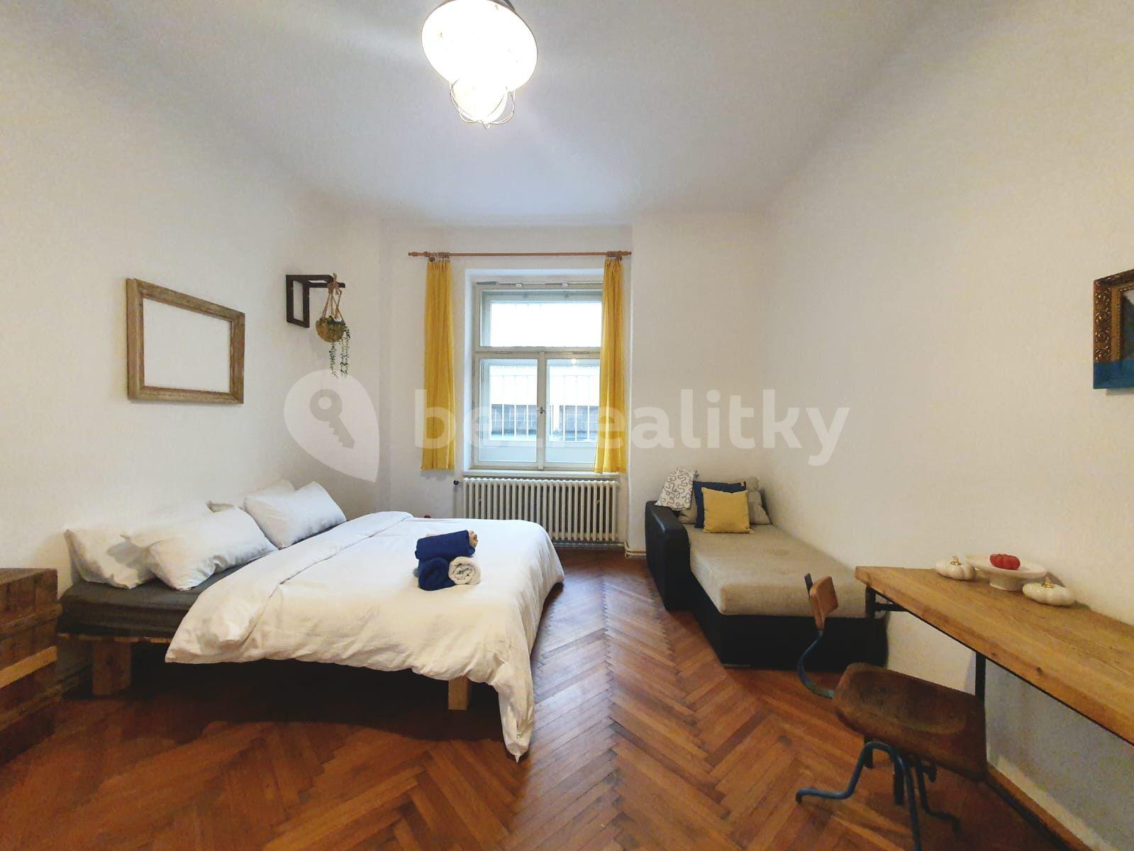 Prenájom bytu 1-izbový 86 m², Přemyslovská, Praha, Praha