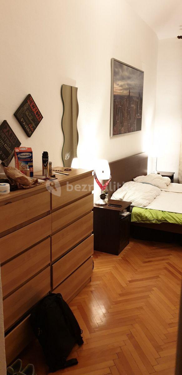 Prenájom bytu 2-izbový 55 m², Jindřicha Plachty, Praha, Praha