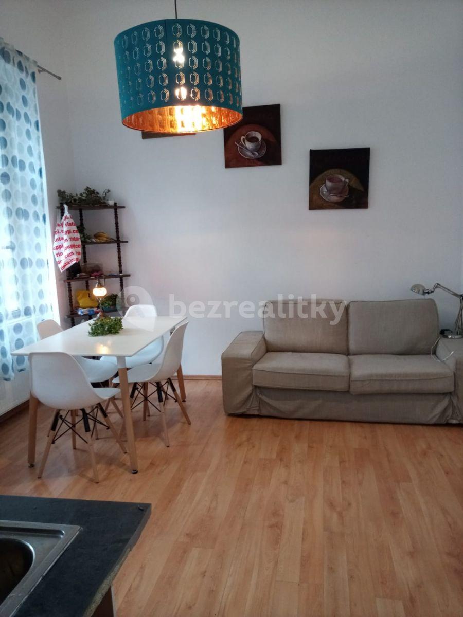 Prenájom bytu 2-izbový 55 m², Jindřicha Plachty, Praha, Praha