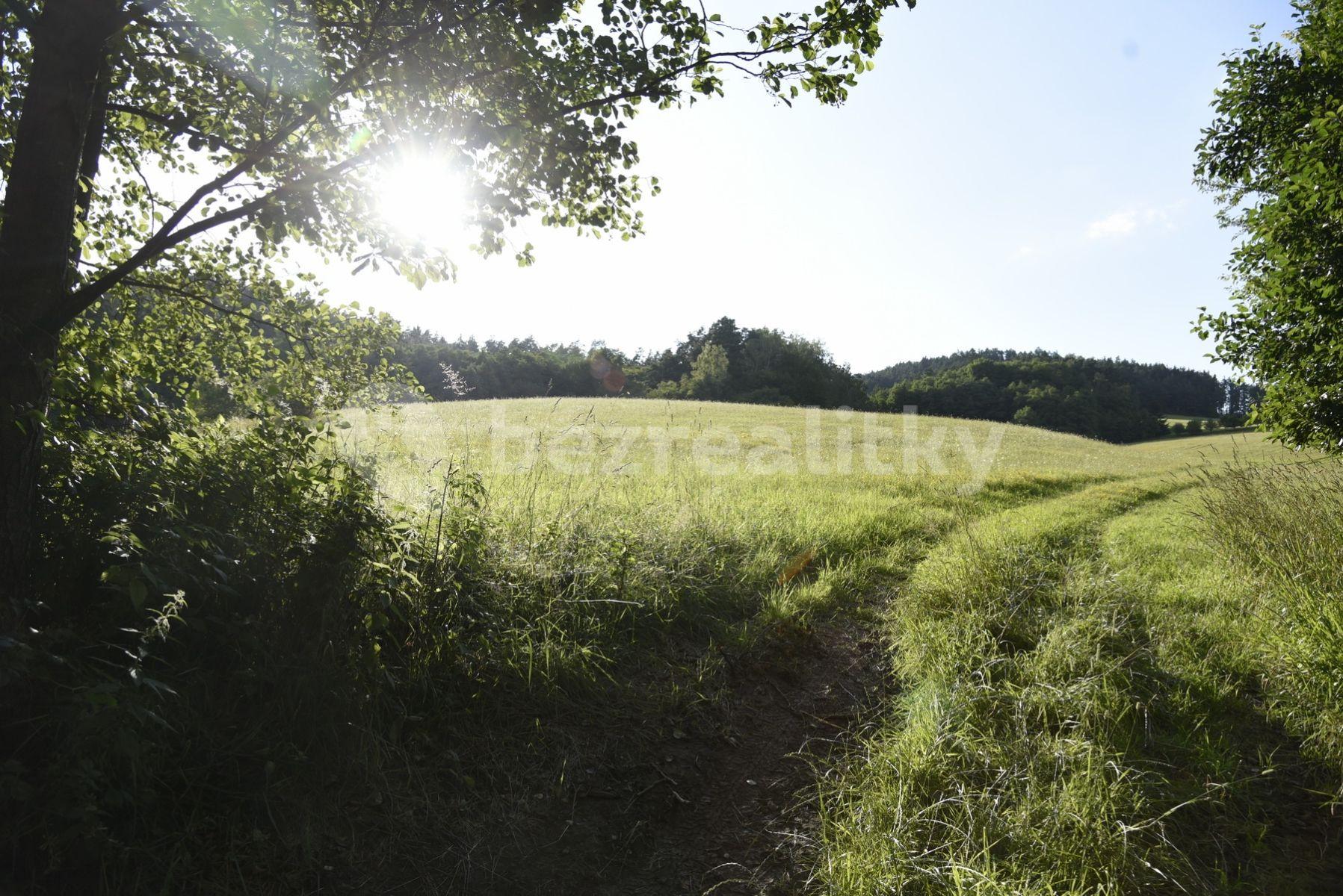 Predaj pozemku 10.911 m², Bohuňov, Pardubický kraj