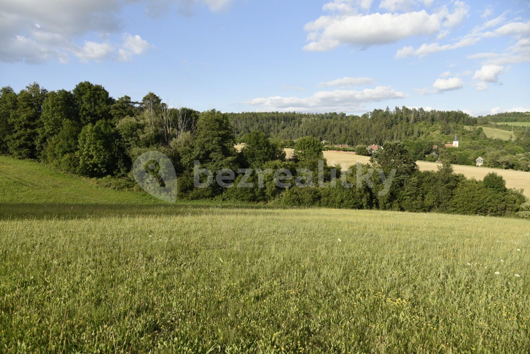 Predaj pozemku 10.911 m², Bohuňov, Pardubický kraj