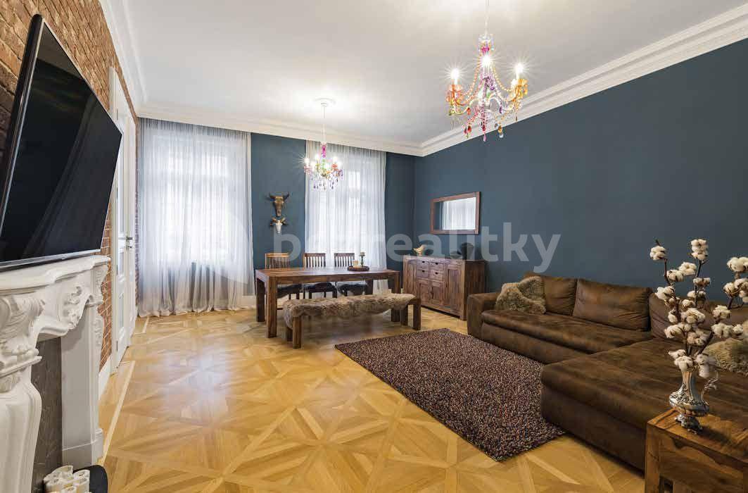 Prenájom bytu 3-izbový 92 m², Ostrovní, Praha, Praha