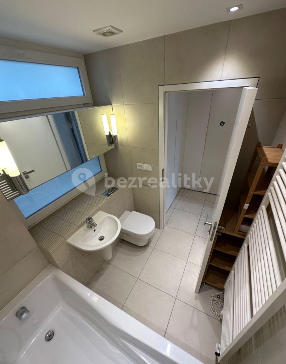 Predaj bytu 2-izbový 85 m², Na Celné, Praha, Praha