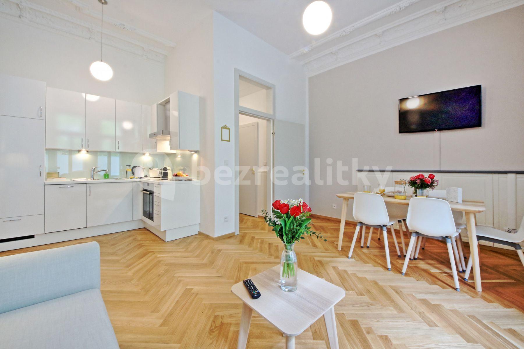 Prenájom bytu 2-izbový 55 m², Balbínova, Praha, Praha