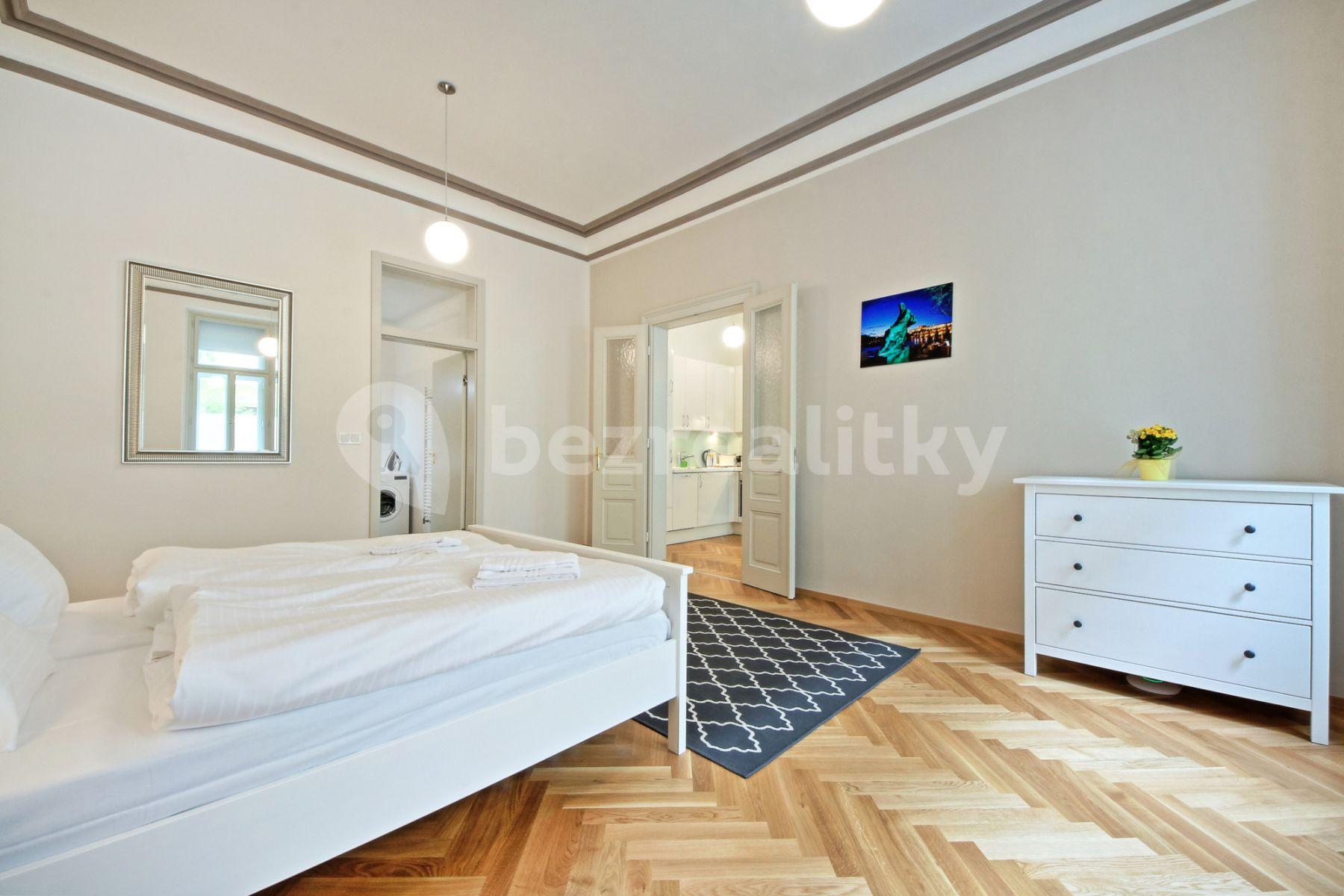 Prenájom bytu 2-izbový 55 m², Balbínova, Praha, Praha