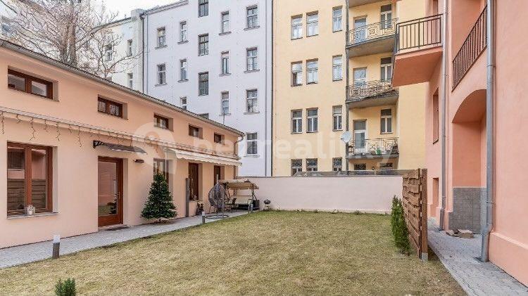 Prenájom bytu 2-izbový 45 m², Legerova, Praha, Praha