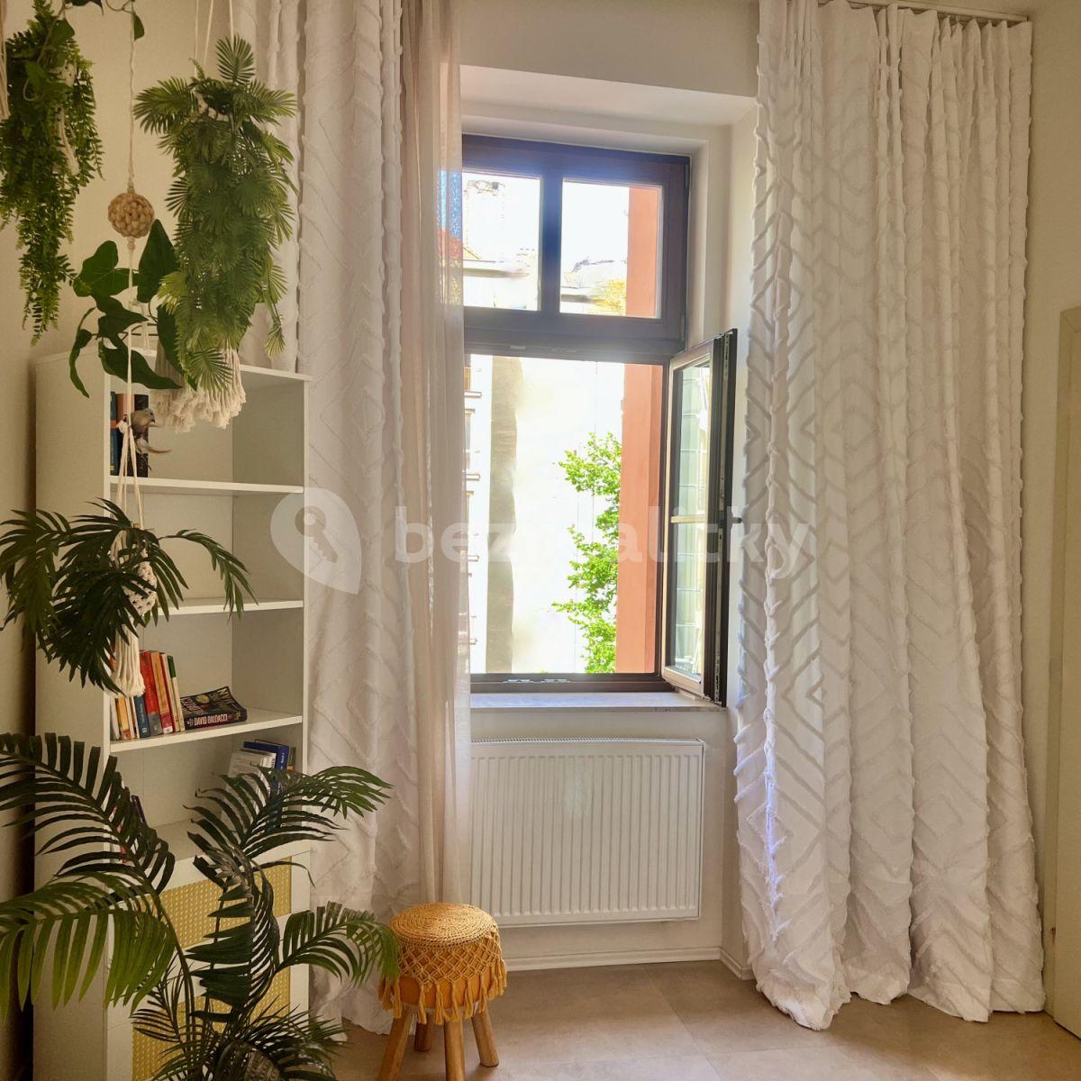 Prenájom bytu 2-izbový 45 m², Legerova, Praha, Praha