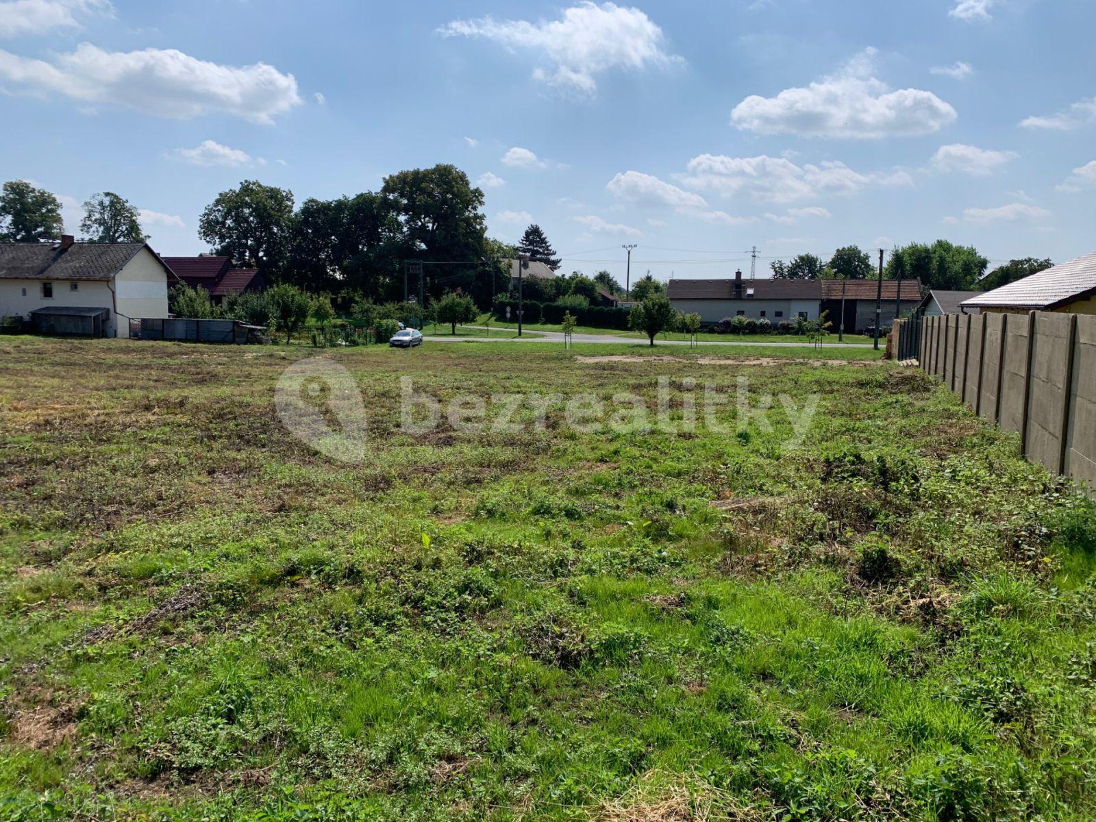 Predaj pozemku 1.051 m², Plužná, Středočeský kraj