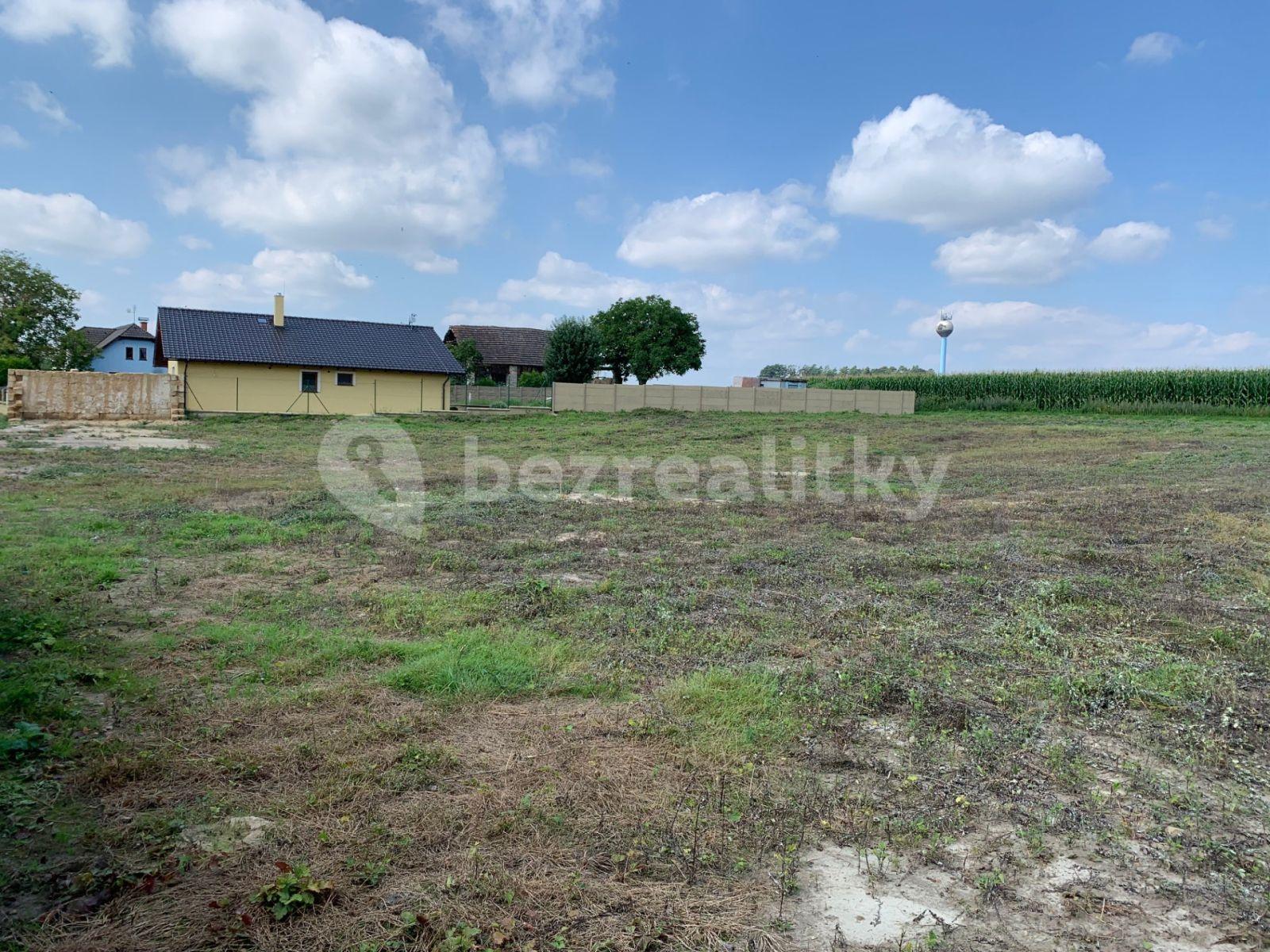 Predaj pozemku 1.051 m², Plužná, Středočeský kraj