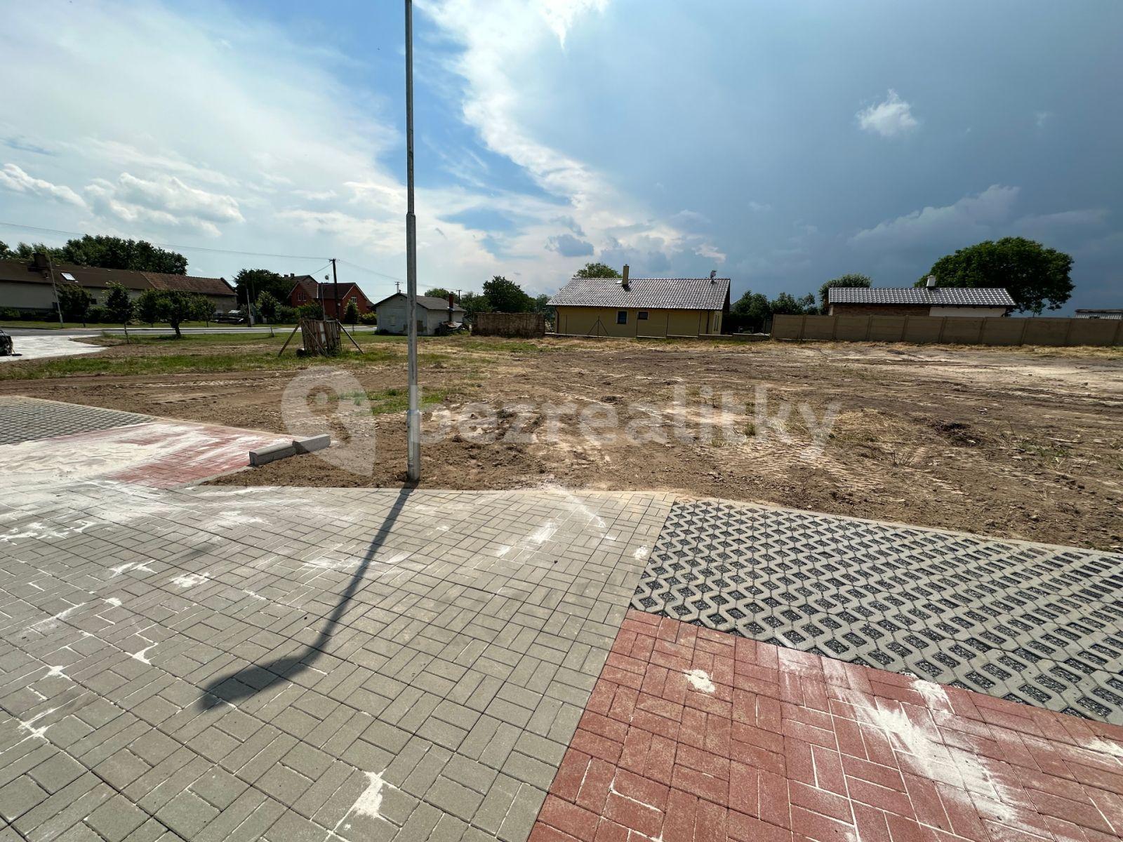 Predaj pozemku 1.051 m², Plužná, Středočeský kraj