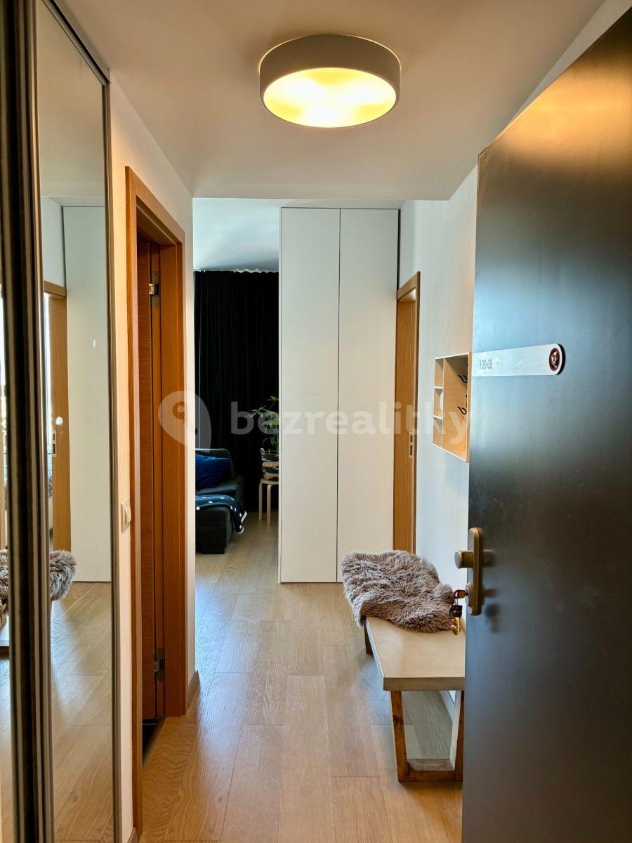 Predaj bytu 2-izbový 56 m², Landererova, Bratislava - mestská časť Staré Mesto, Bratislavský kraj