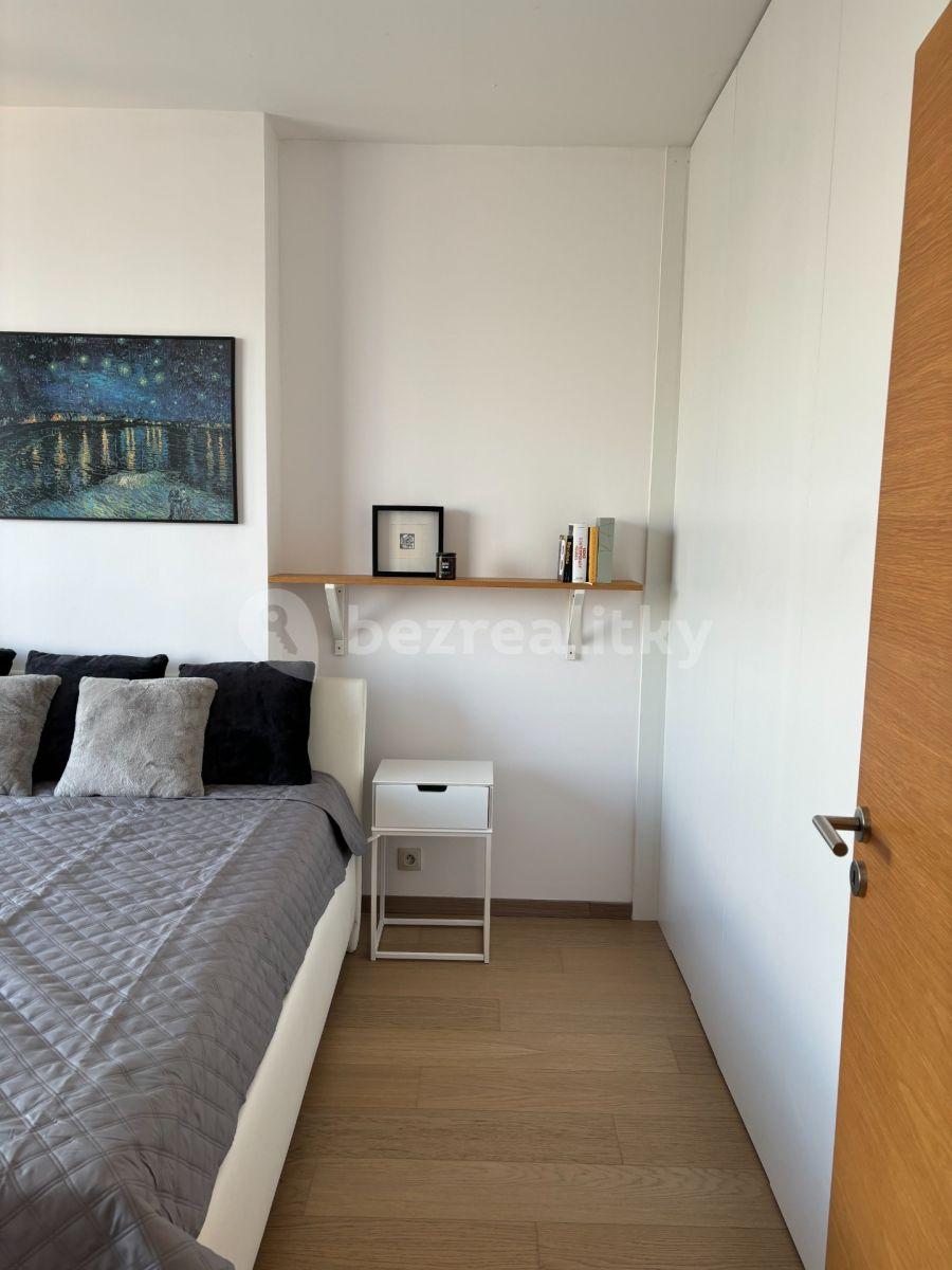 Predaj bytu 2-izbový 56 m², Landererova, Bratislava - mestská časť Staré Mesto, Bratislavský kraj