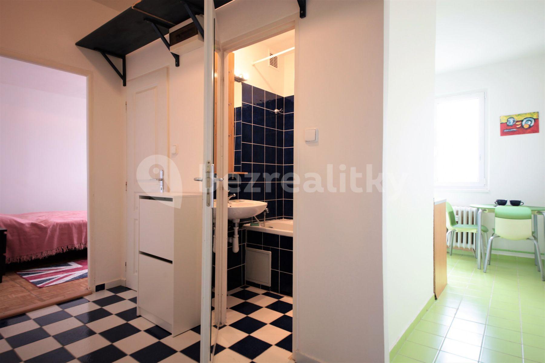 Prenájom bytu 2-izbový 53 m², Arabská, Praha, Praha