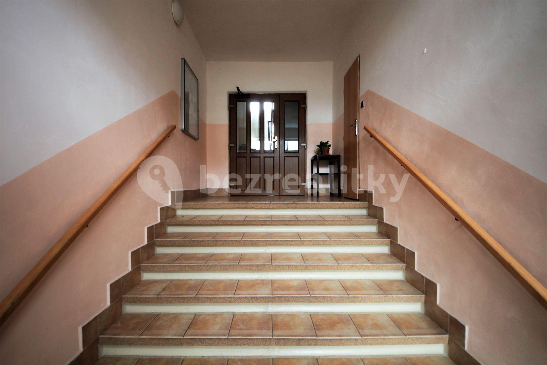 Prenájom bytu 2-izbový 53 m², Arabská, Praha, Praha