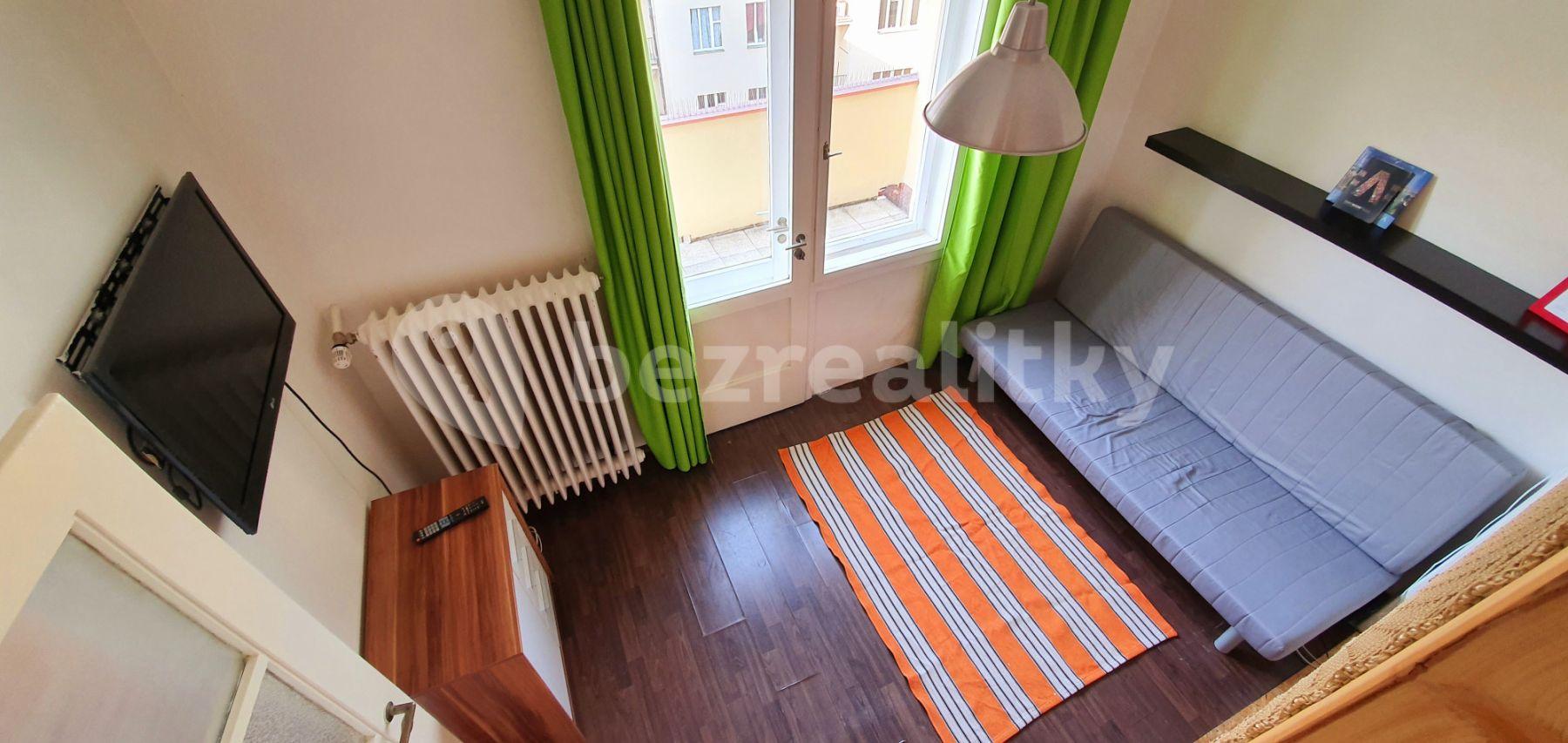 Prenájom bytu 1-izbový 25 m², U Nemocenské pojišťovny, Praha, Praha