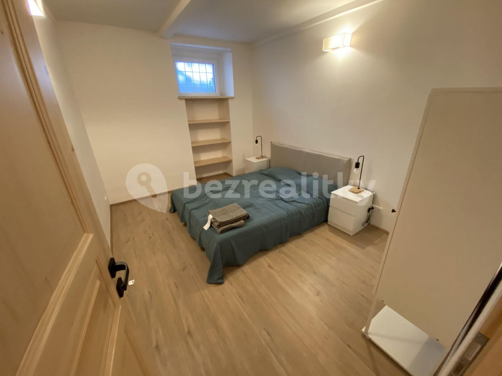 Prenájom bytu 2-izbový 40 m², Za Vokovickou Vozovnou, Praha, Praha