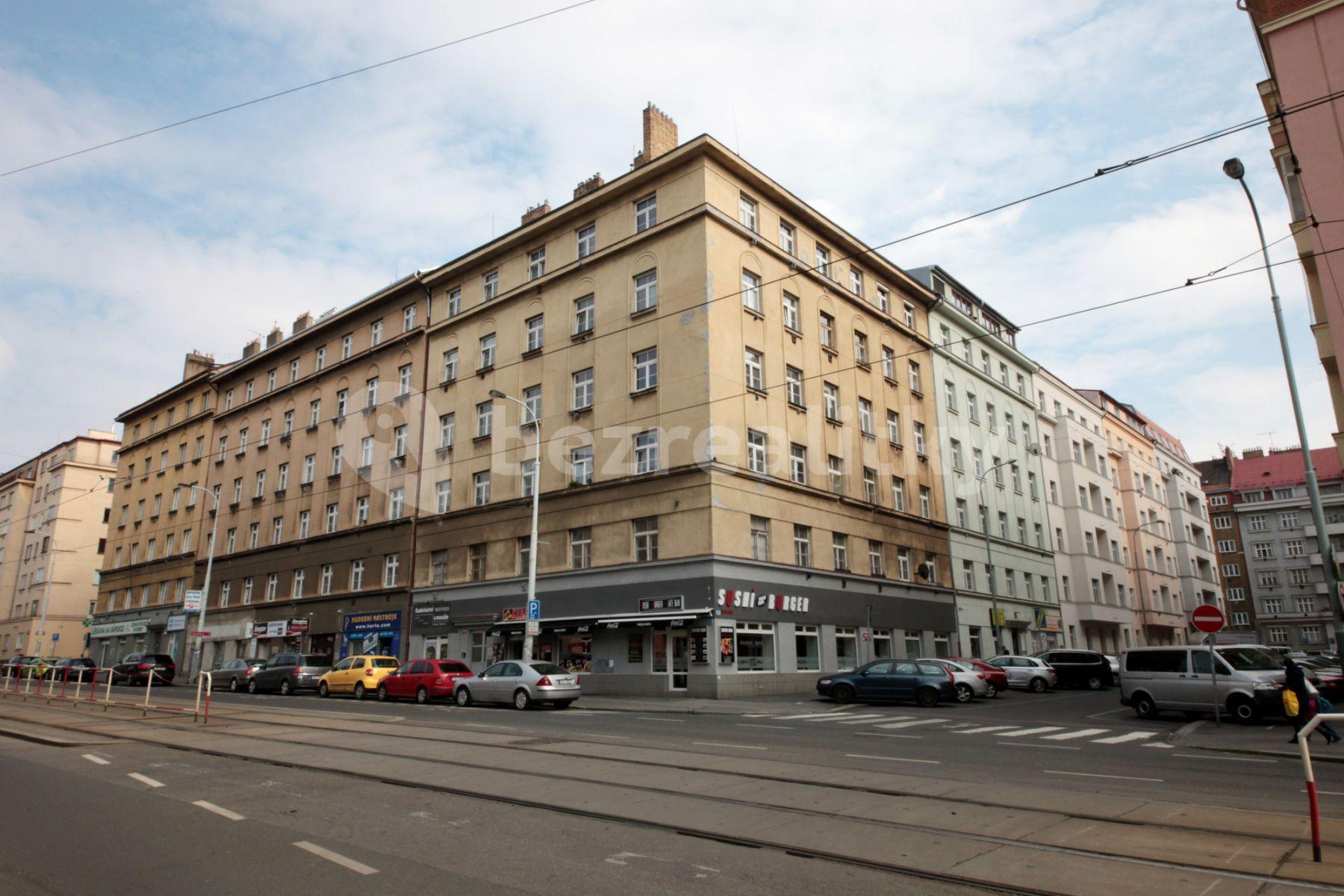 Prenájom bytu 2-izbový 40 m², Buchovcova, Praha, Praha