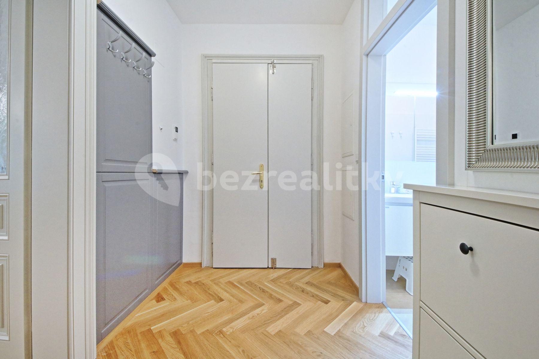 Prenájom bytu 2-izbový 68 m², Balbínova, Praha, Praha