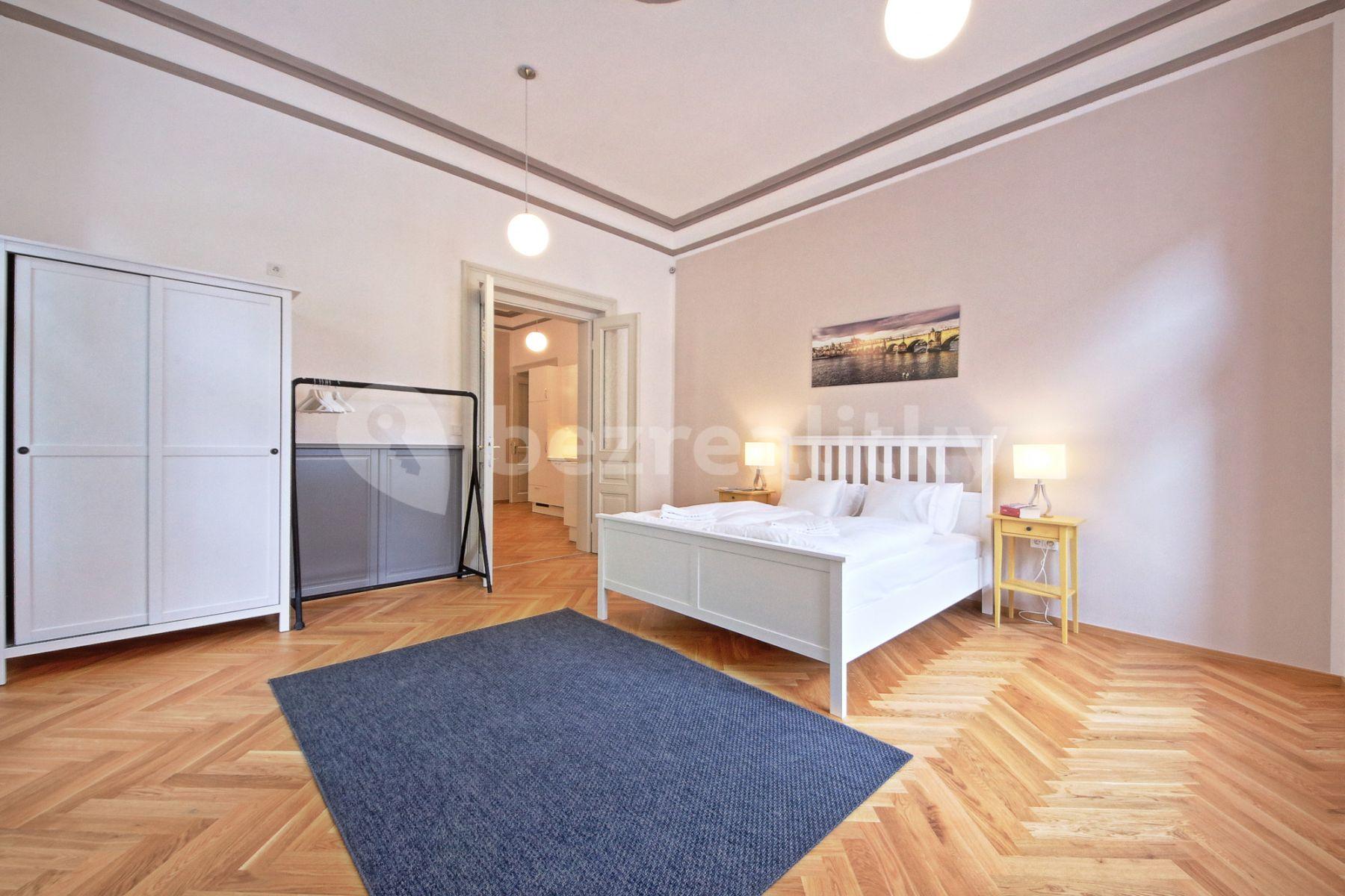 Prenájom bytu 2-izbový 68 m², Balbínova, Praha, Praha