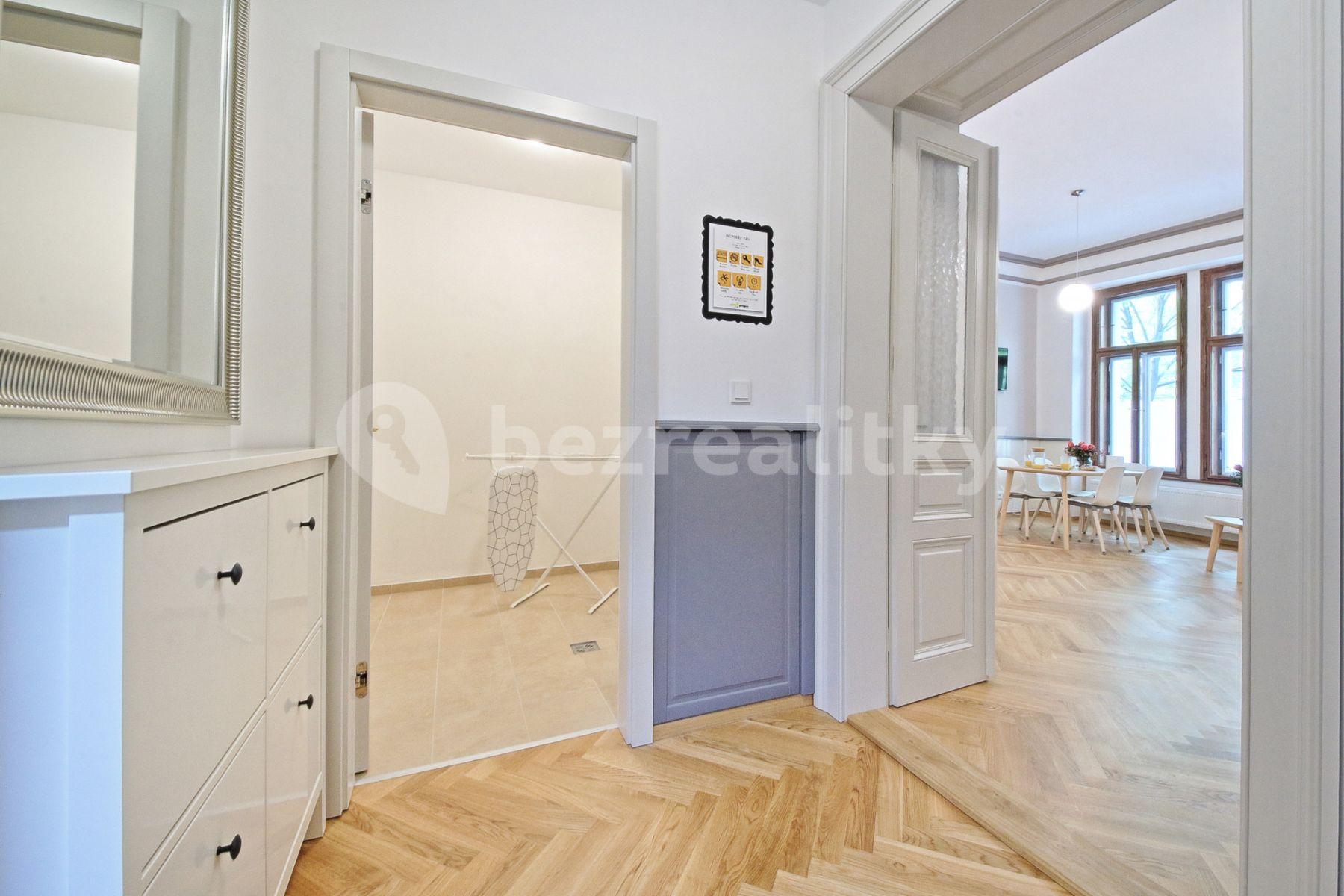 Prenájom bytu 2-izbový 68 m², Balbínova, Praha, Praha