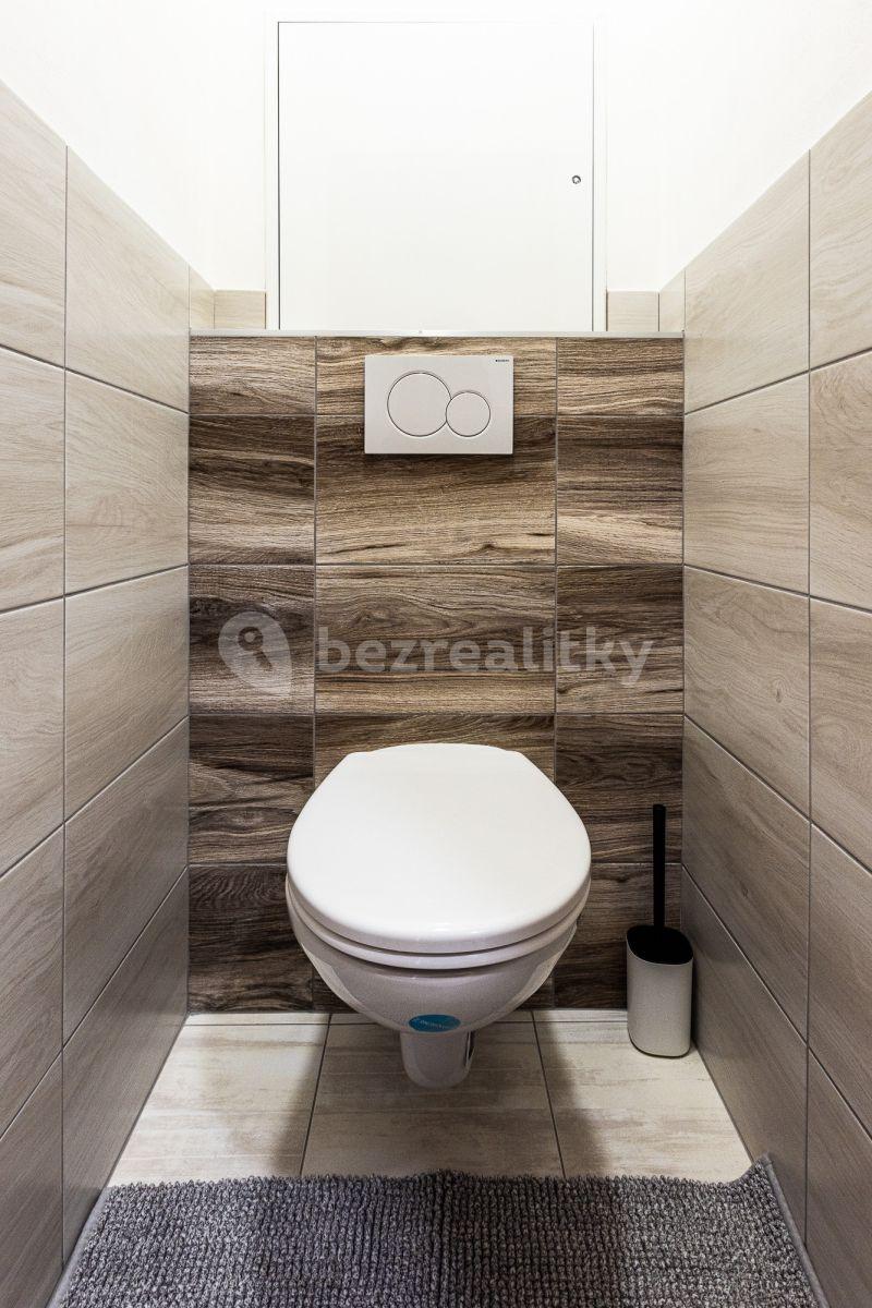 Prenájom bytu 2-izbový 45 m², Tusarova, Praha, Praha