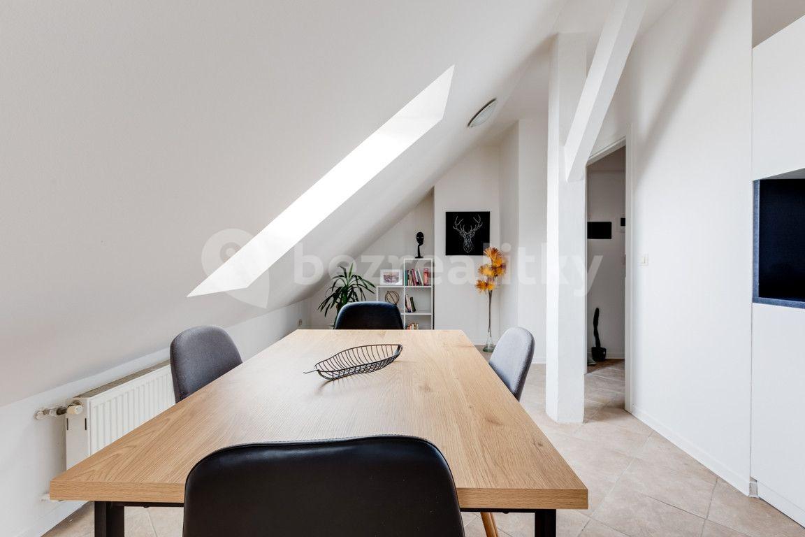 Prenájom bytu 1-izbový 55 m², V Tůních, Praha, Praha