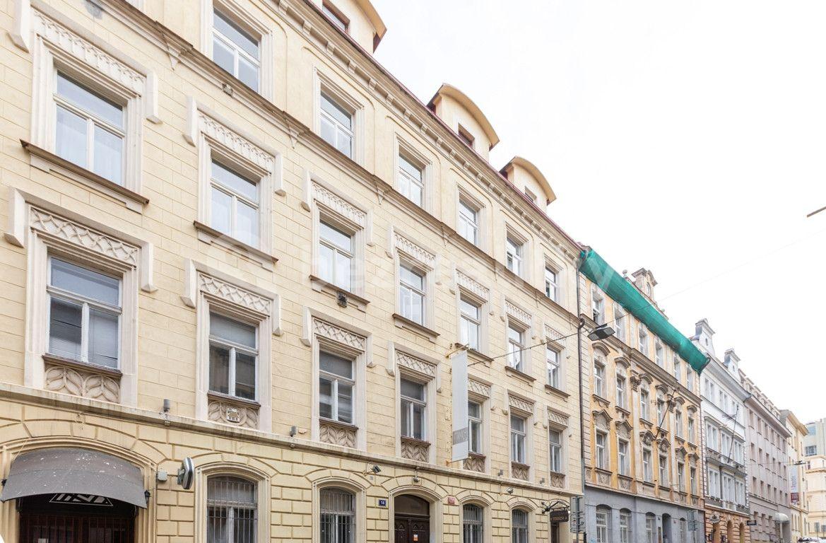 Prenájom bytu 1-izbový 55 m², V Tůních, Praha, Praha