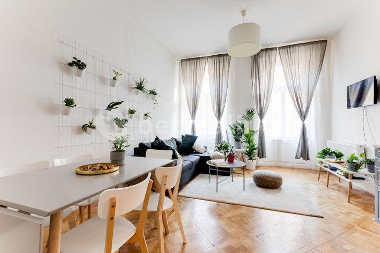 Prenájom bytu 2-izbový 85 m², Štěpánská, Praha, Praha