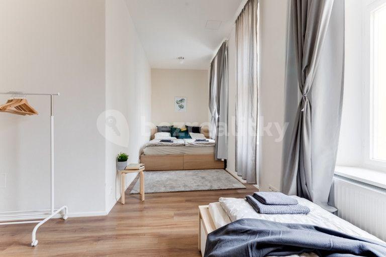 Prenájom bytu 2-izbový 85 m², Štěpánská, Praha, Praha