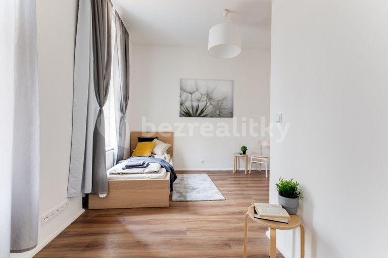 Prenájom bytu 2-izbový 85 m², Štěpánská, Praha, Praha