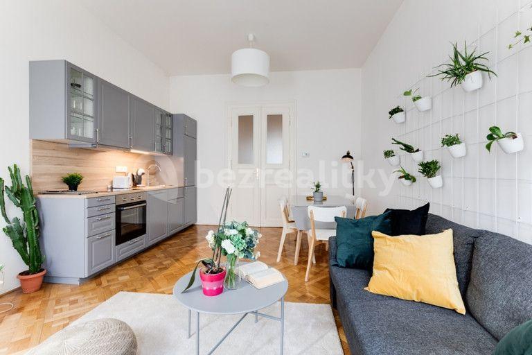 Prenájom bytu 2-izbový 85 m², Štěpánská, Praha, Praha