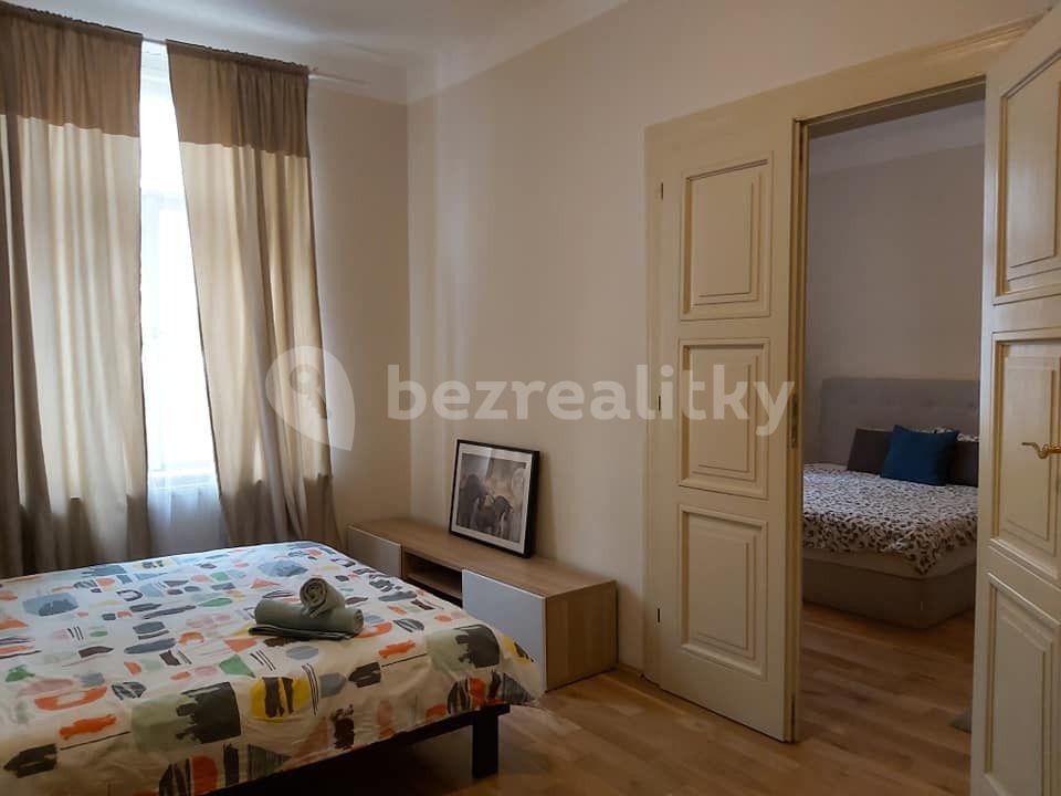 Prenájom bytu 3-izbový 85 m², Ve Smečkách, Praha, Praha