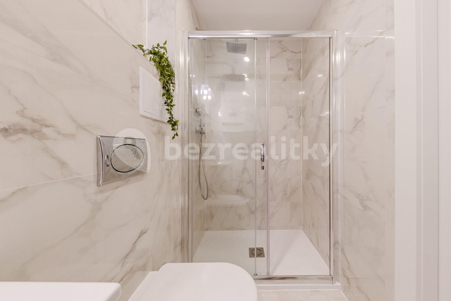 Prenájom bytu 3-izbový 74 m², Kaizlovy sady, Praha, Praha