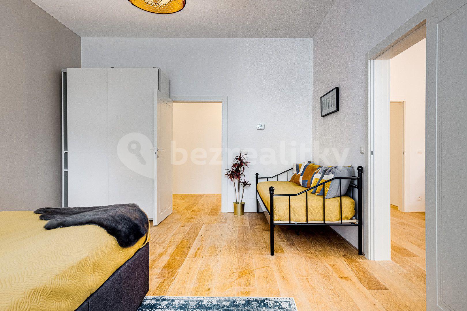 Prenájom bytu 3-izbový 91 m², Kaizlovy sady, Praha, Praha