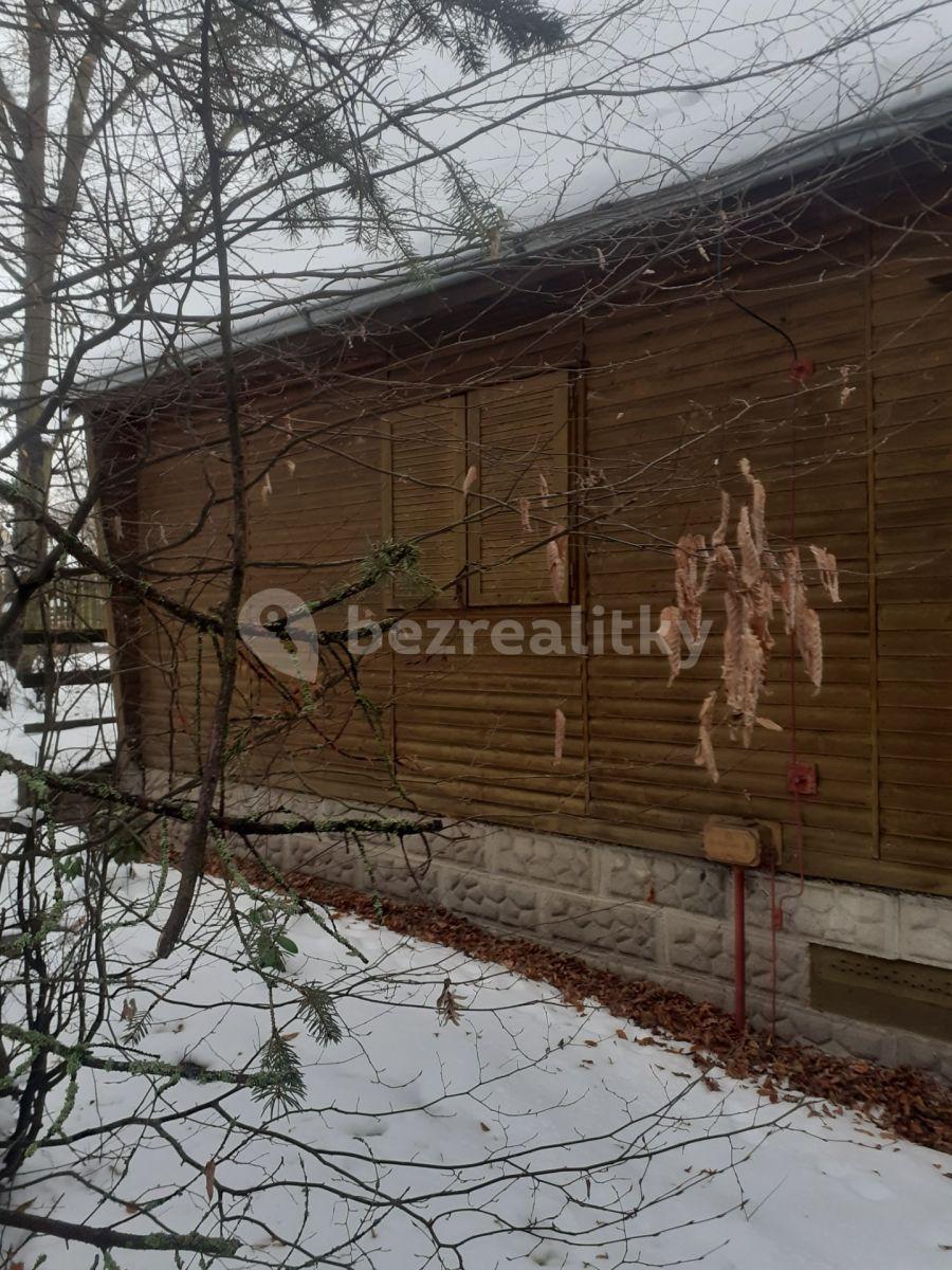 Predaj rekreačného objektu 40 m², pozemek 626 m², Rabyně, Středočeský kraj