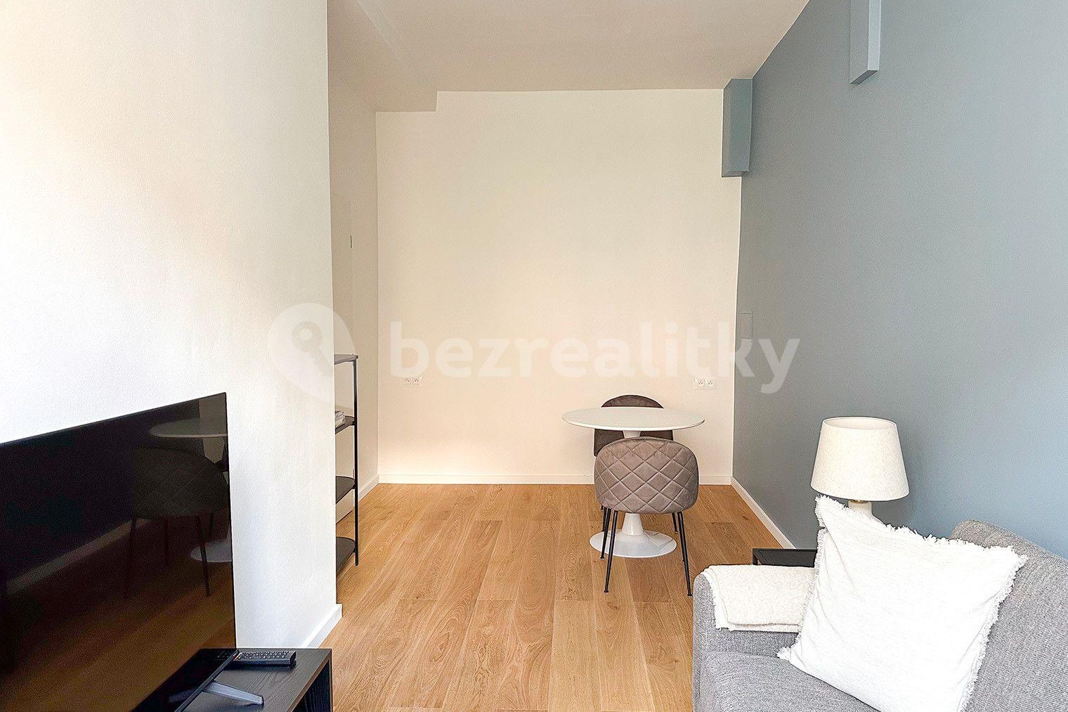 Prenájom bytu 2-izbový 55 m², V Háji, Praha, Praha