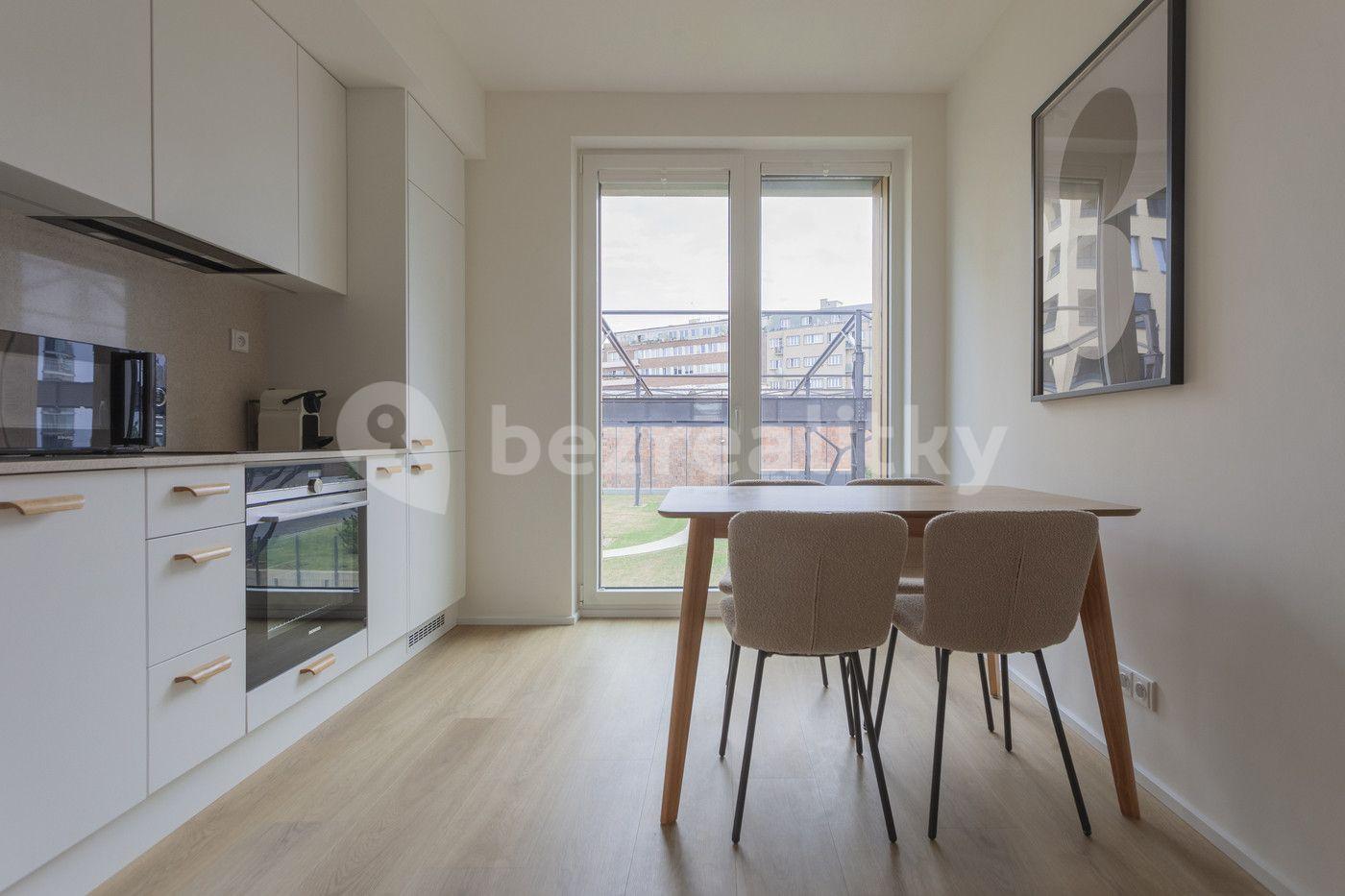 Prenájom bytu 3-izbový 64 m², Vrbenského, Praha, Praha